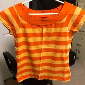 Boatneck orange strip t-shirt